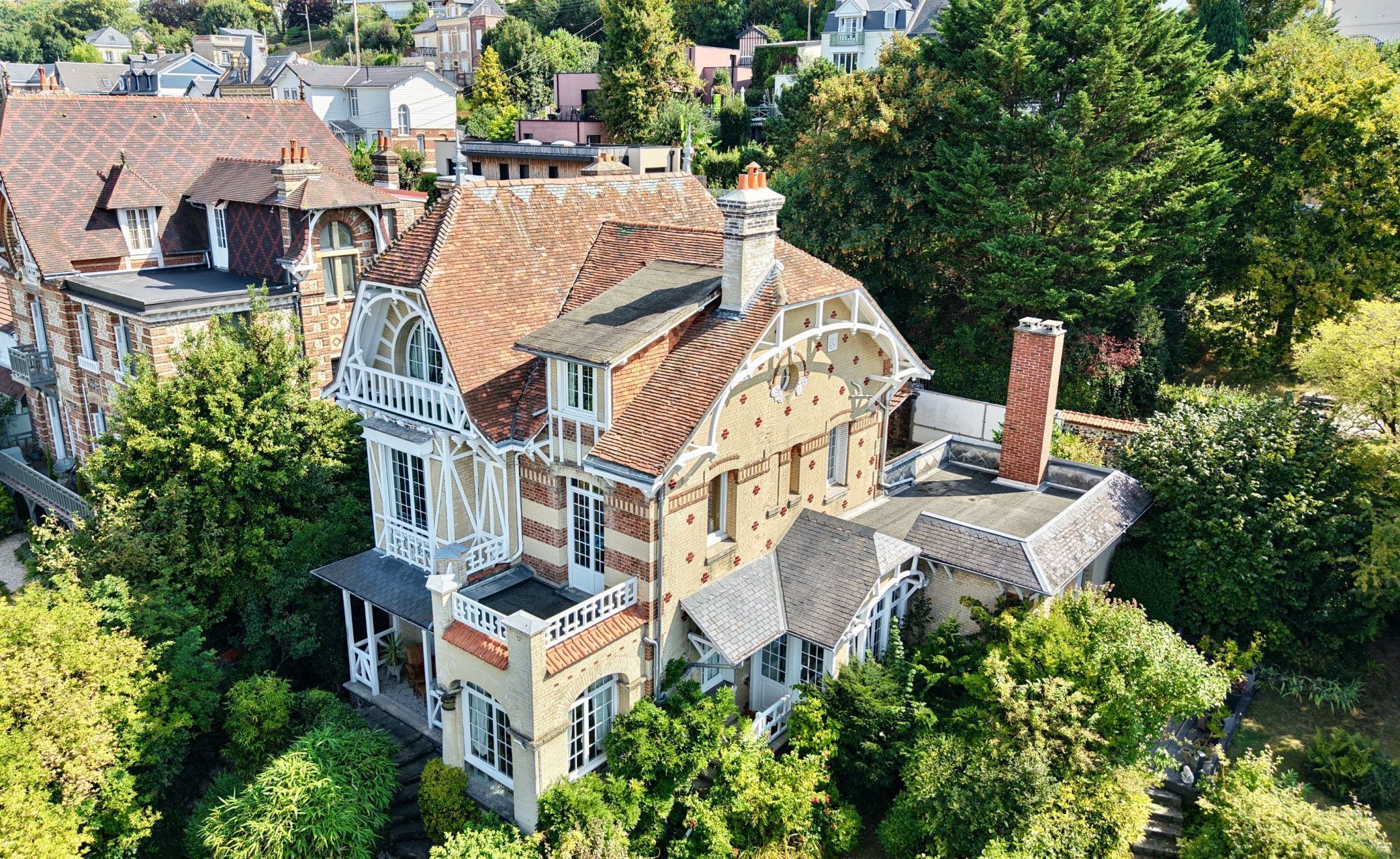 house 9 Rooms for sale on STE ADRESSE (76310)