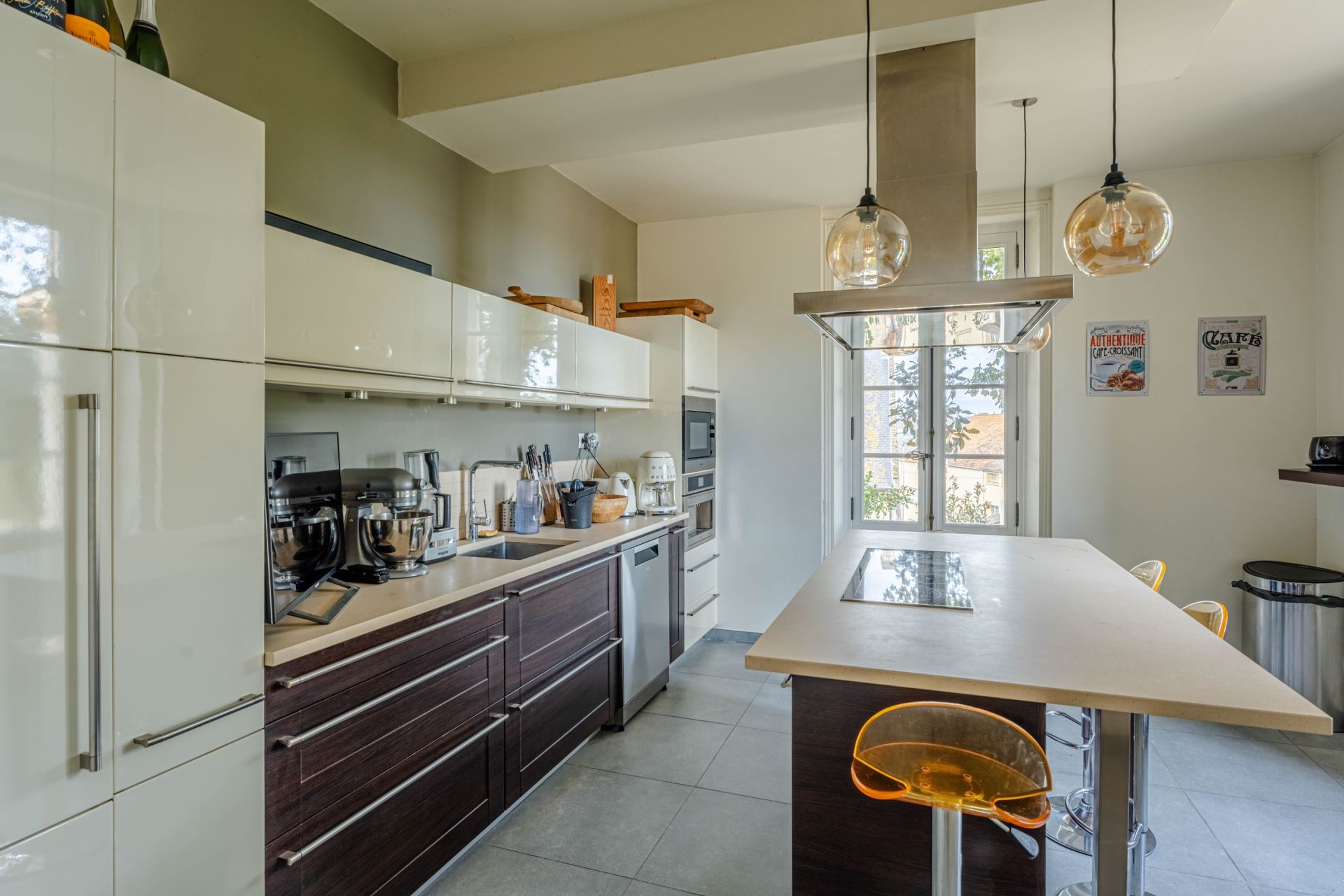 house 12 Rooms for sale on CREULLY (14480)