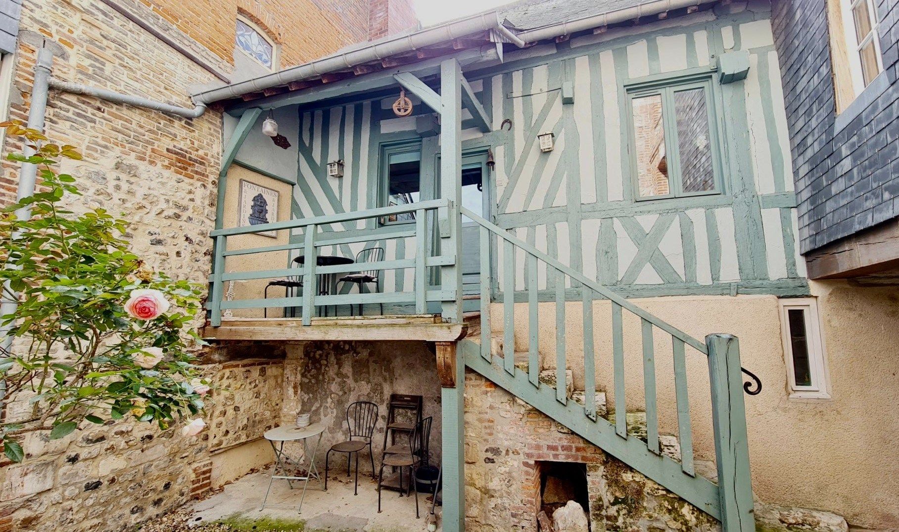 apartment 2 Rooms for sale on HONFLEUR (14600)