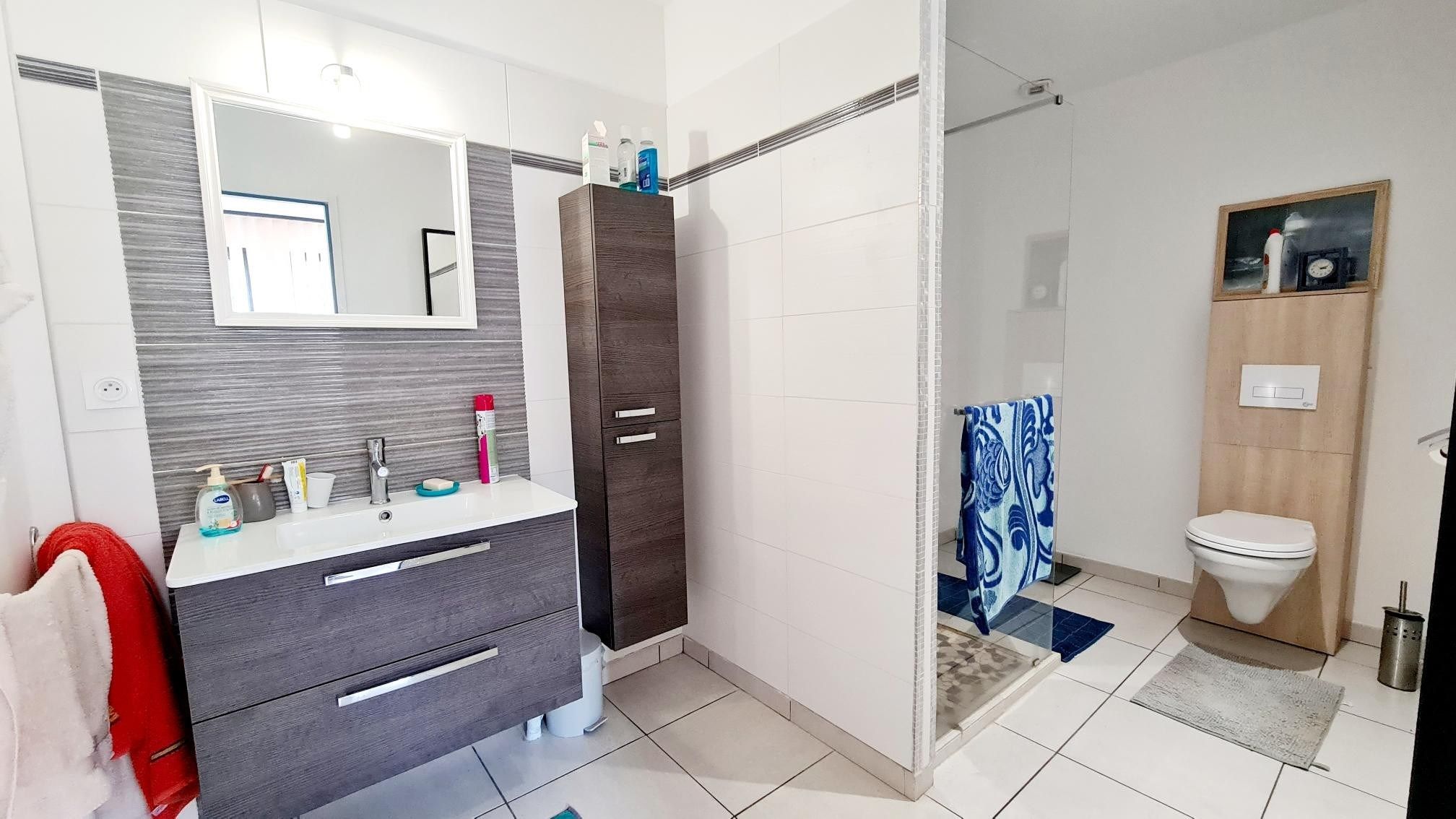 house 5 Rooms for sale on VIEUX BOURG (14130)