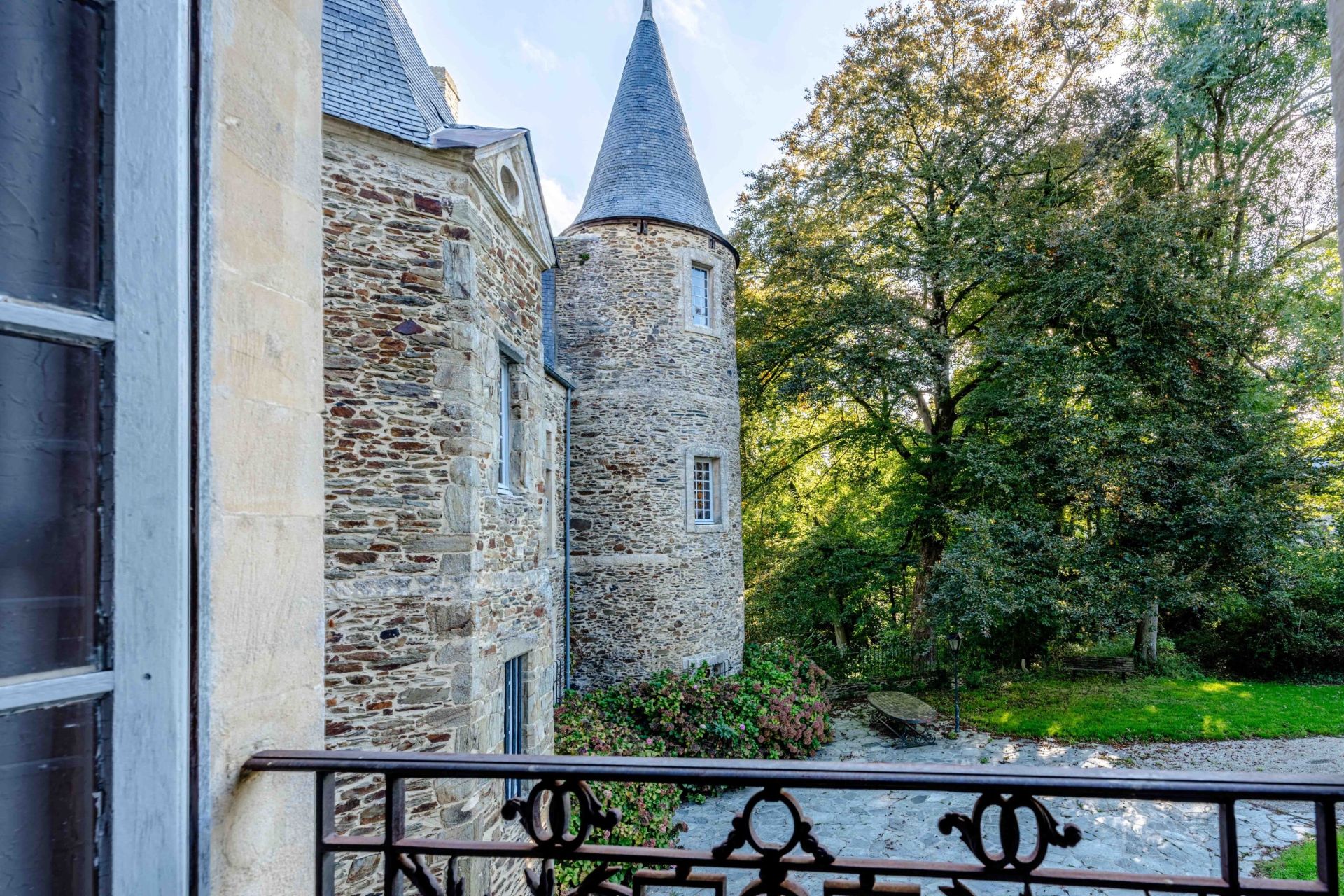 house 20 Rooms for sale on AGNEAUX (50180)