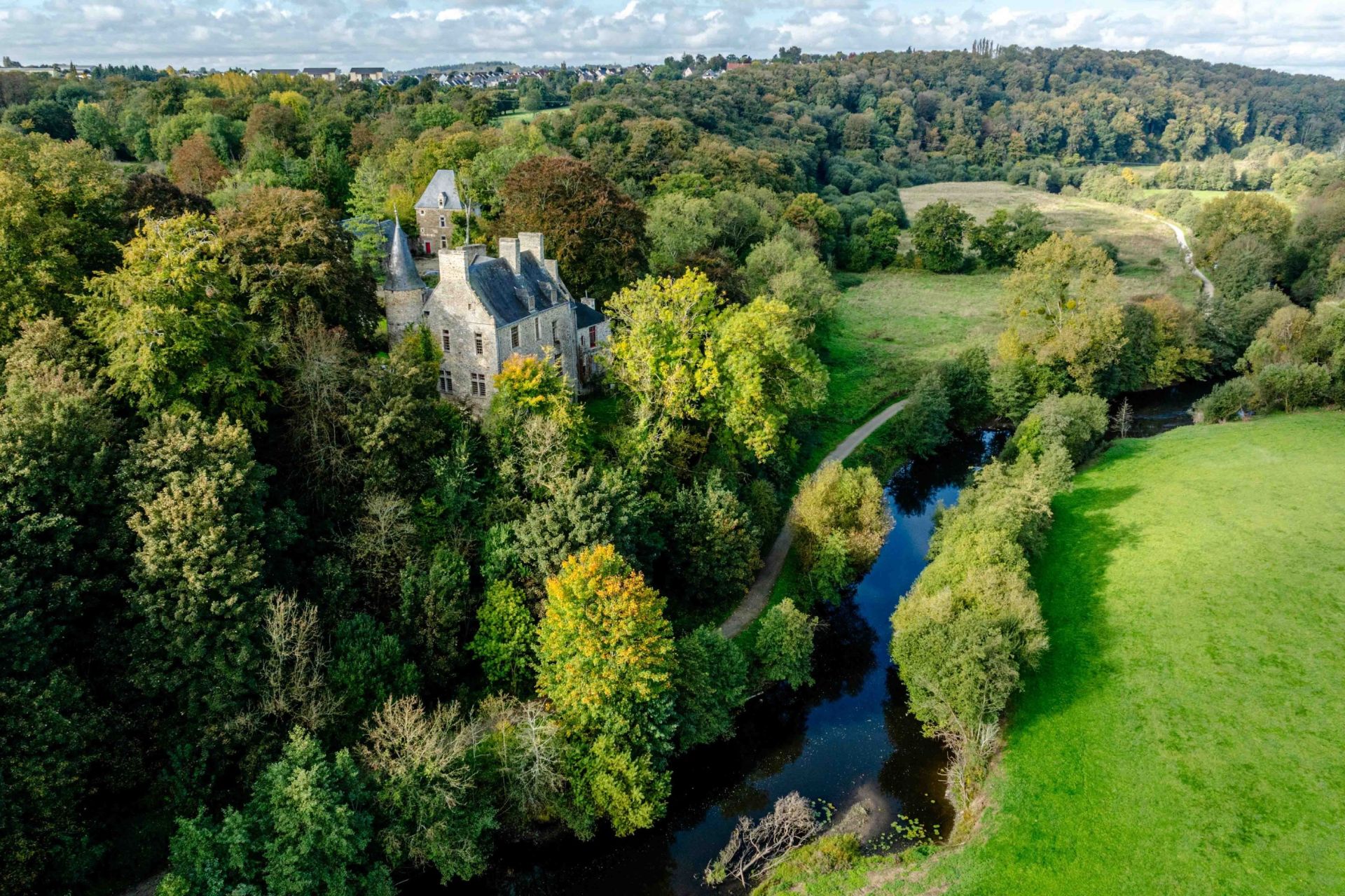 house 20 Rooms for sale on AGNEAUX (50180)