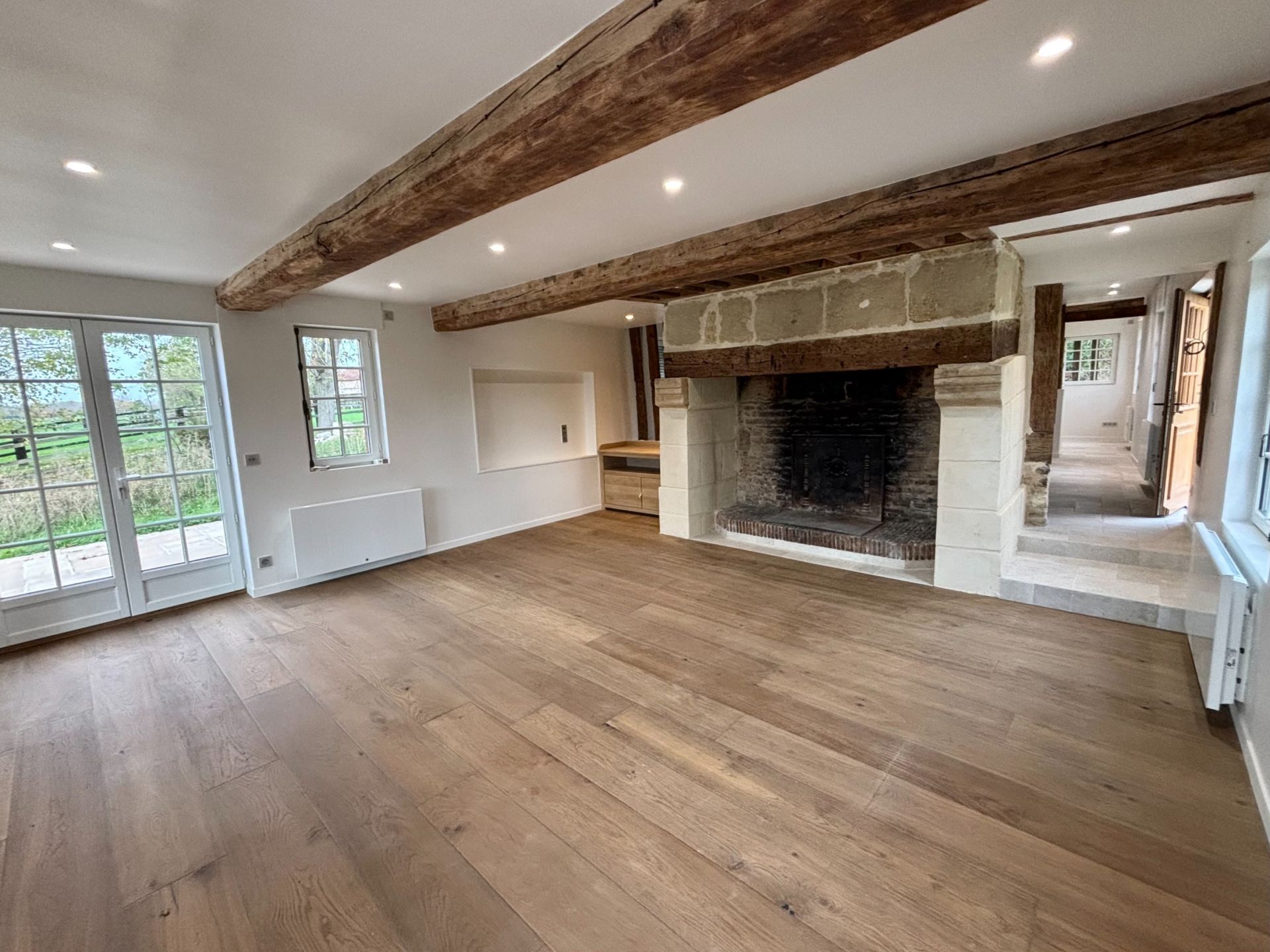 house 7 Rooms for sale on MEZIDON VALLEE D AUGE (14140)