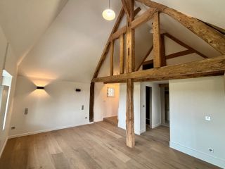 house 7 Rooms for sale on MEZIDON VALLEE D AUGE (14140)