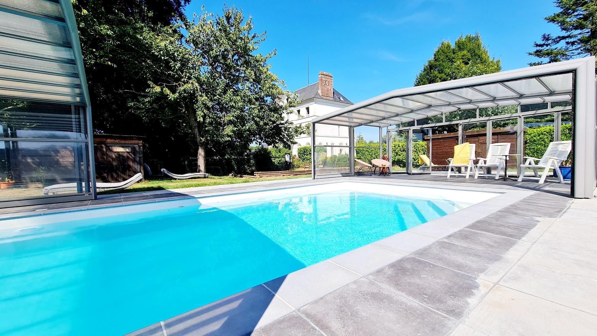 mansion 16 Rooms for sale on DEAUVILLE (14800)