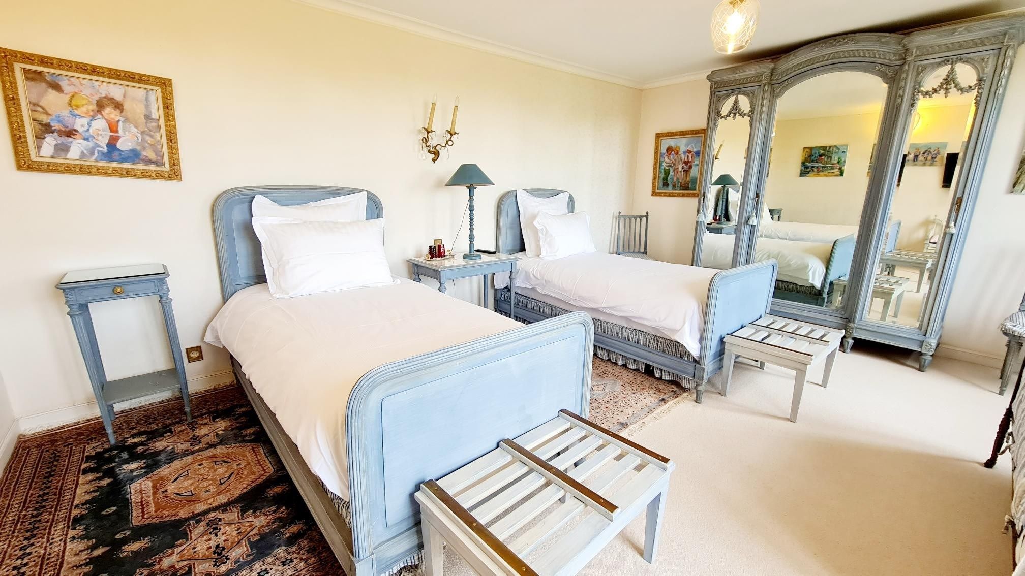mansion 16 Rooms for sale on DEAUVILLE (14800)