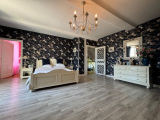 propriété 16 Pièces en vente sur STE MERE EGLISE (50480)