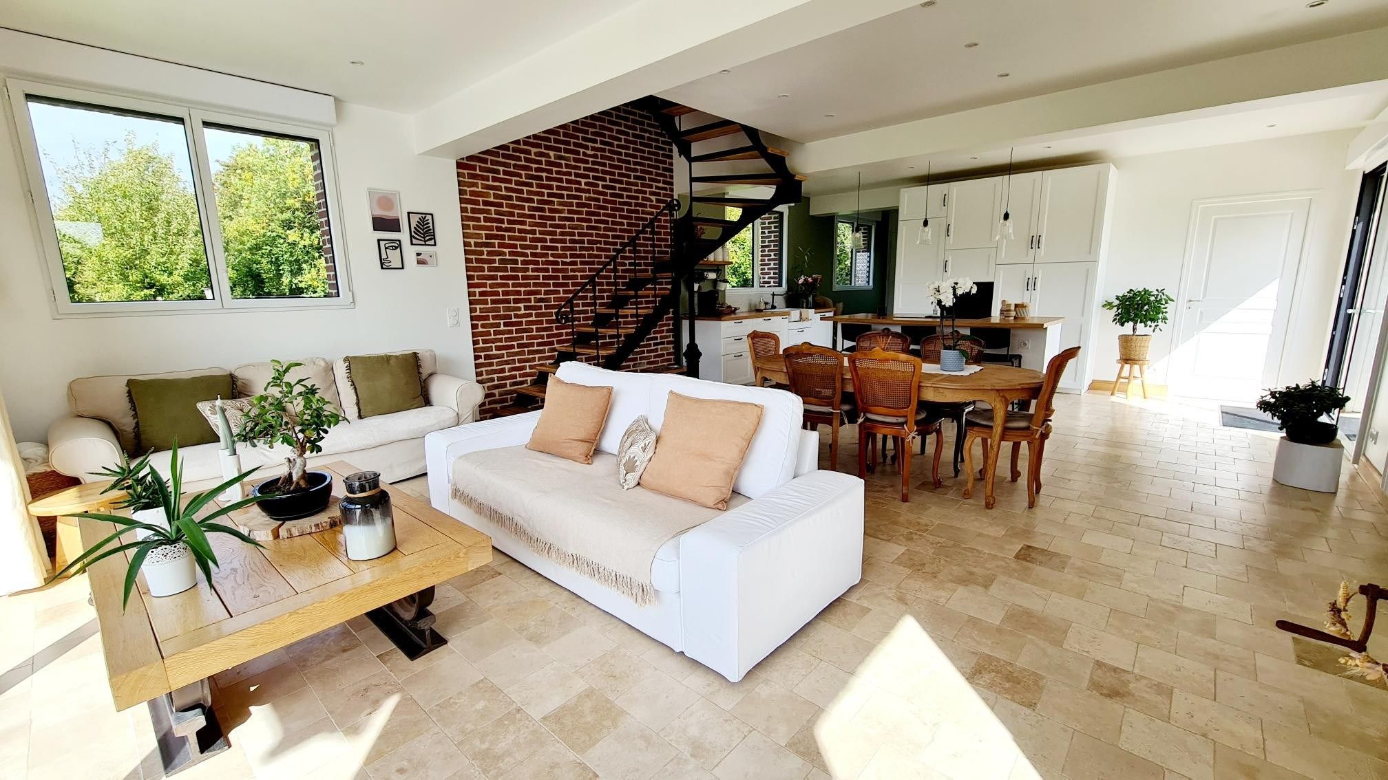 house 5 Rooms for sale on PONT L EVEQUE (14130)