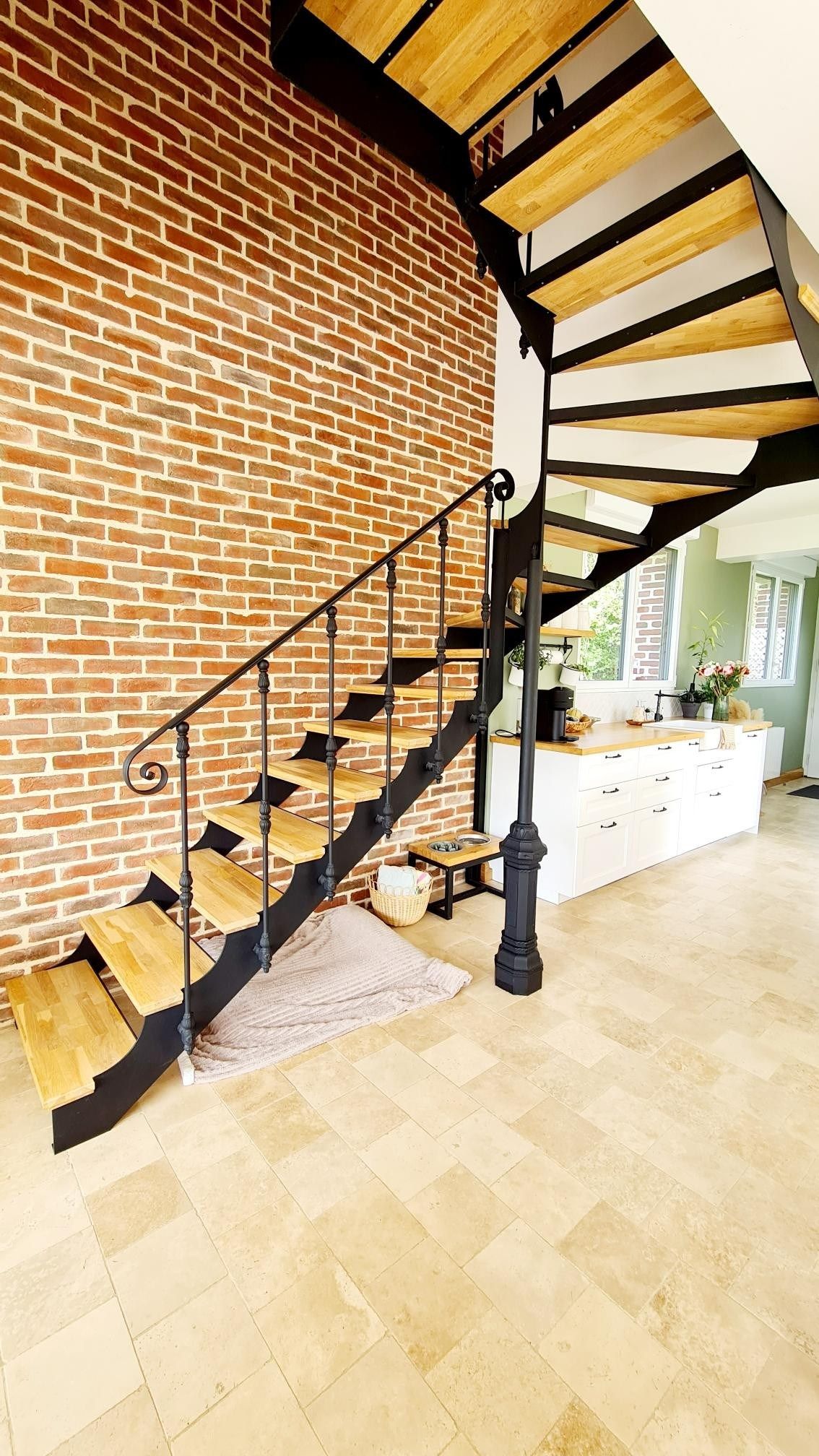 house 5 Rooms for sale on PONT L EVEQUE (14130)