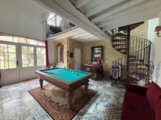 maison de maître 10 Pièces en vente sur ROTS (14740)