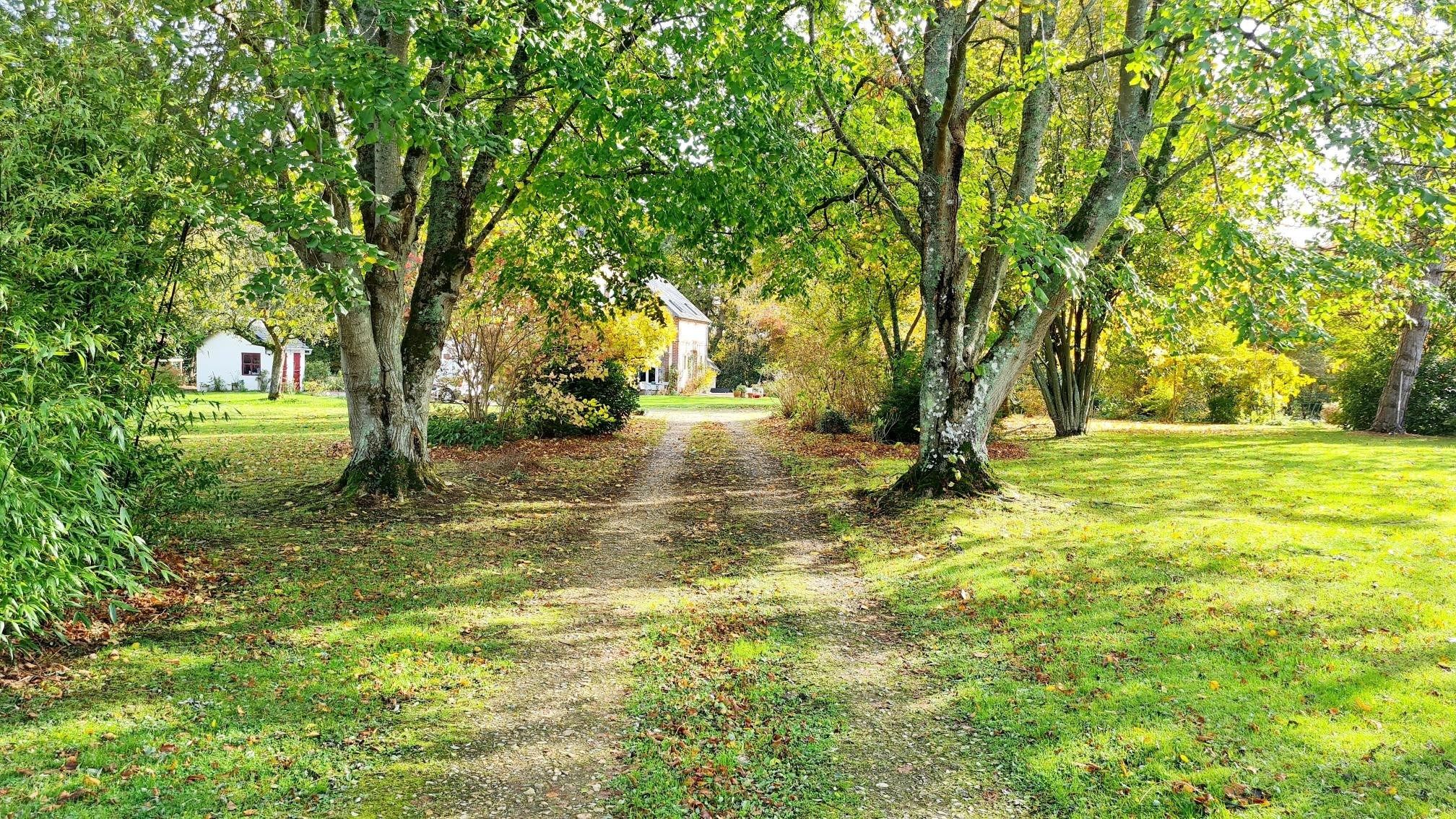 house 6 Rooms for sale on HONFLEUR (14600)