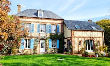house 6 Rooms for sale on HONFLEUR (14600)