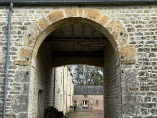 maison 13 Pièces en vente sur STE MERE EGLISE (50480)