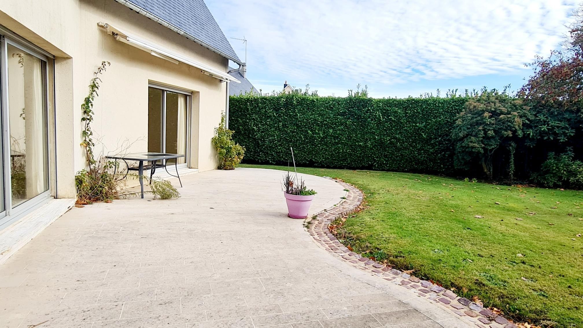house 7 Rooms for sale on HONFLEUR (14600)