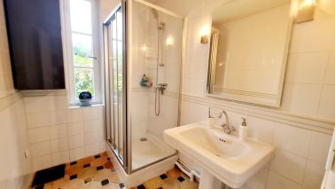 house 9 Rooms for sale on PONT L EVEQUE (14130)