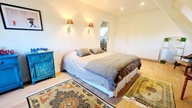 house 9 Rooms for sale on PONT L EVEQUE (14130)