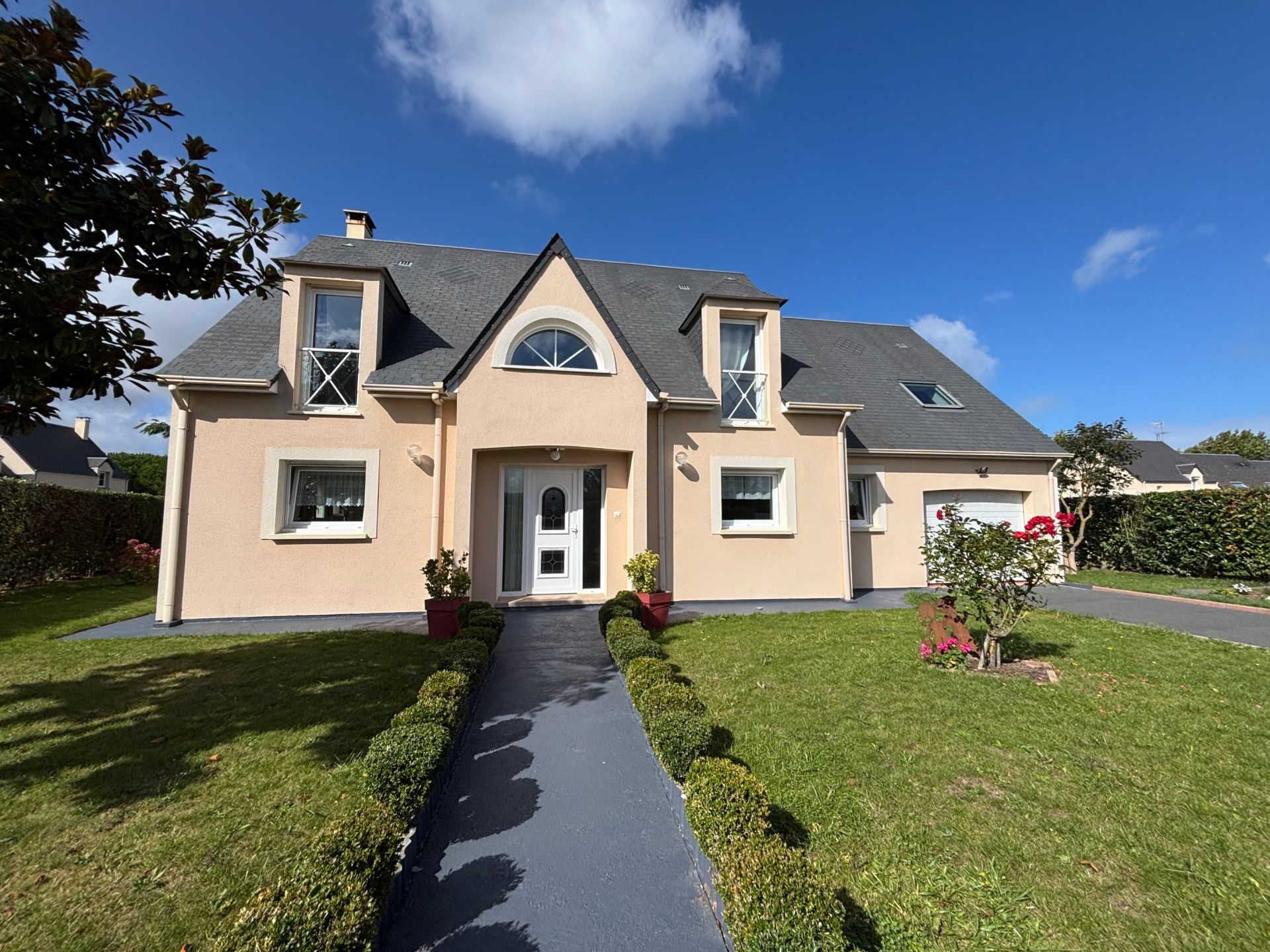 maison 8 Pièces en vente sur BERNIERES SUR MER (14990)