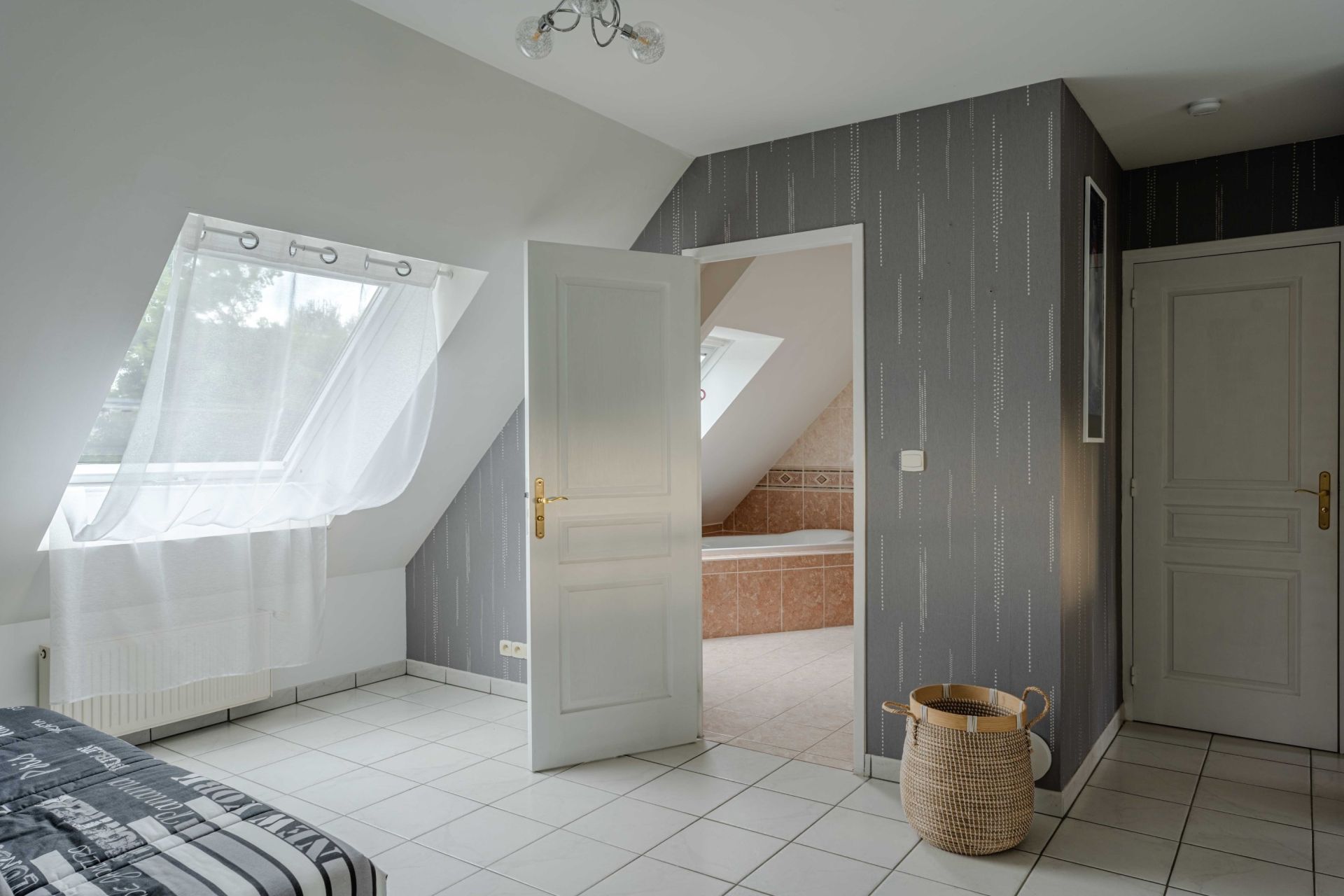 maison 8 Pièces en vente sur BERNIERES SUR MER (14990)