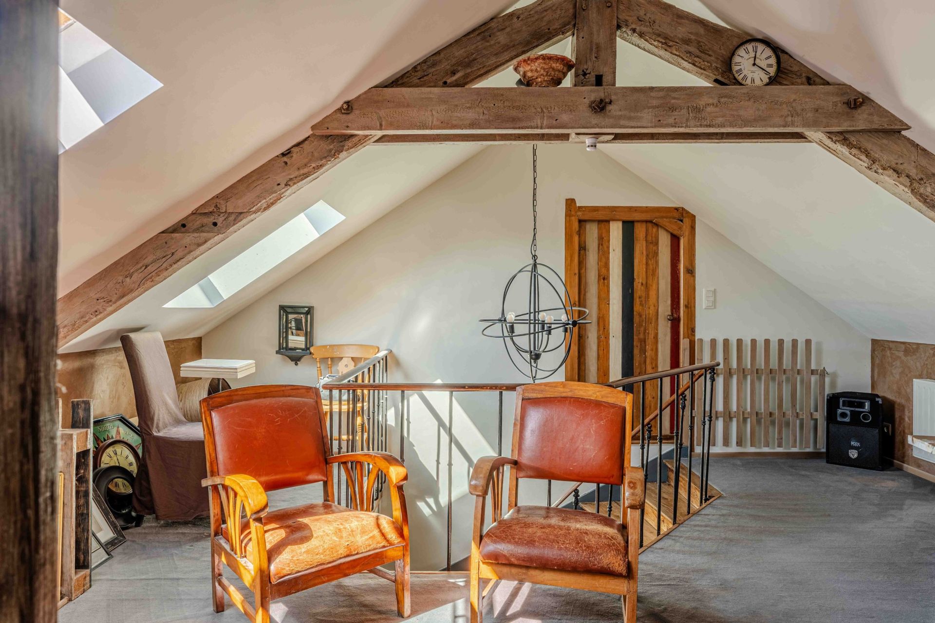 house 11 Rooms for sale on BAYEUX (14400)