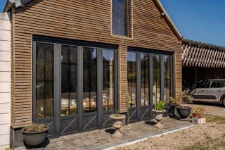 house 11 Rooms for sale on BAYEUX (14400)