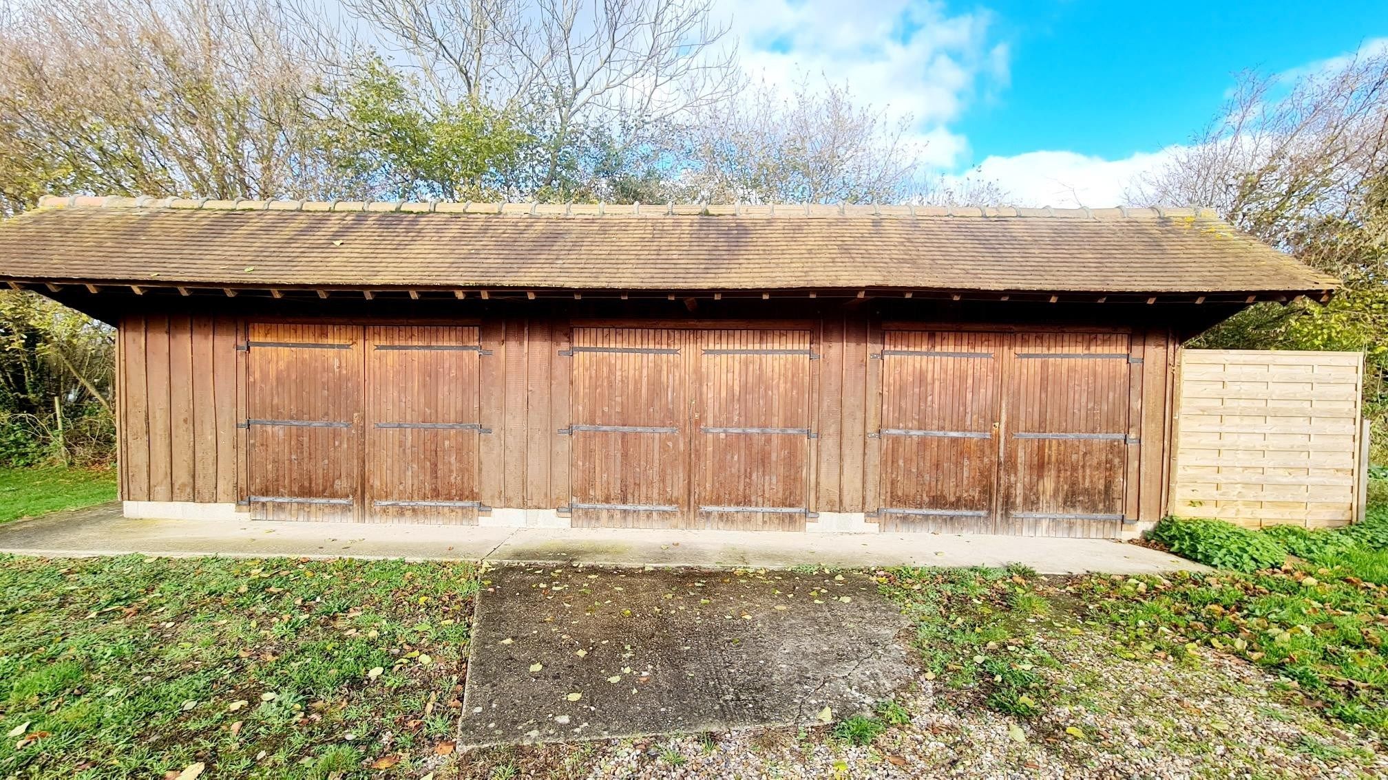 house 13 Rooms for sale on PONT L EVEQUE (14130)