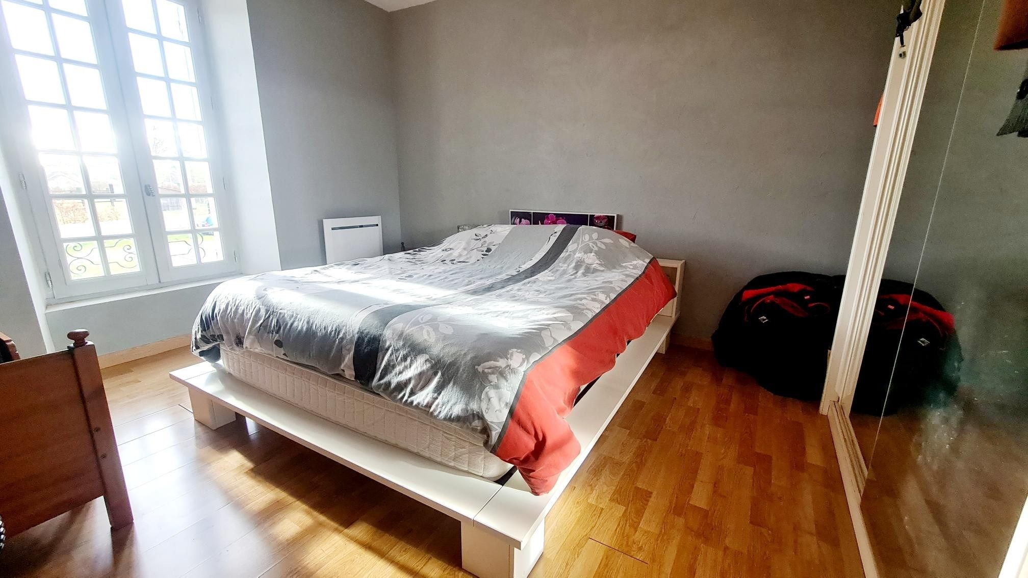 house 8 Rooms for sale on ARGENCES (14370)