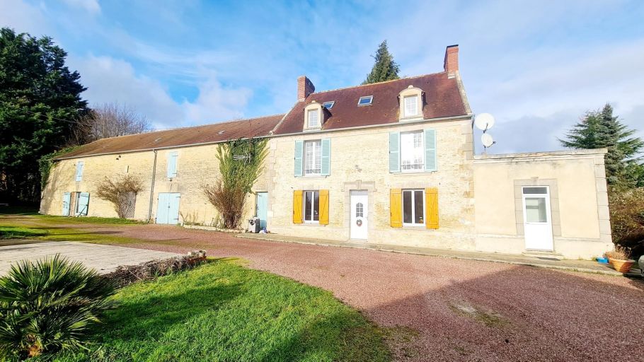 house 8 Rooms for sale on ARGENCES (14370)