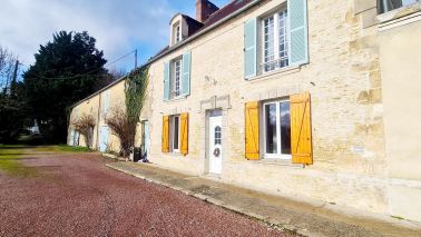 house 8 Rooms for sale on ARGENCES (14370)