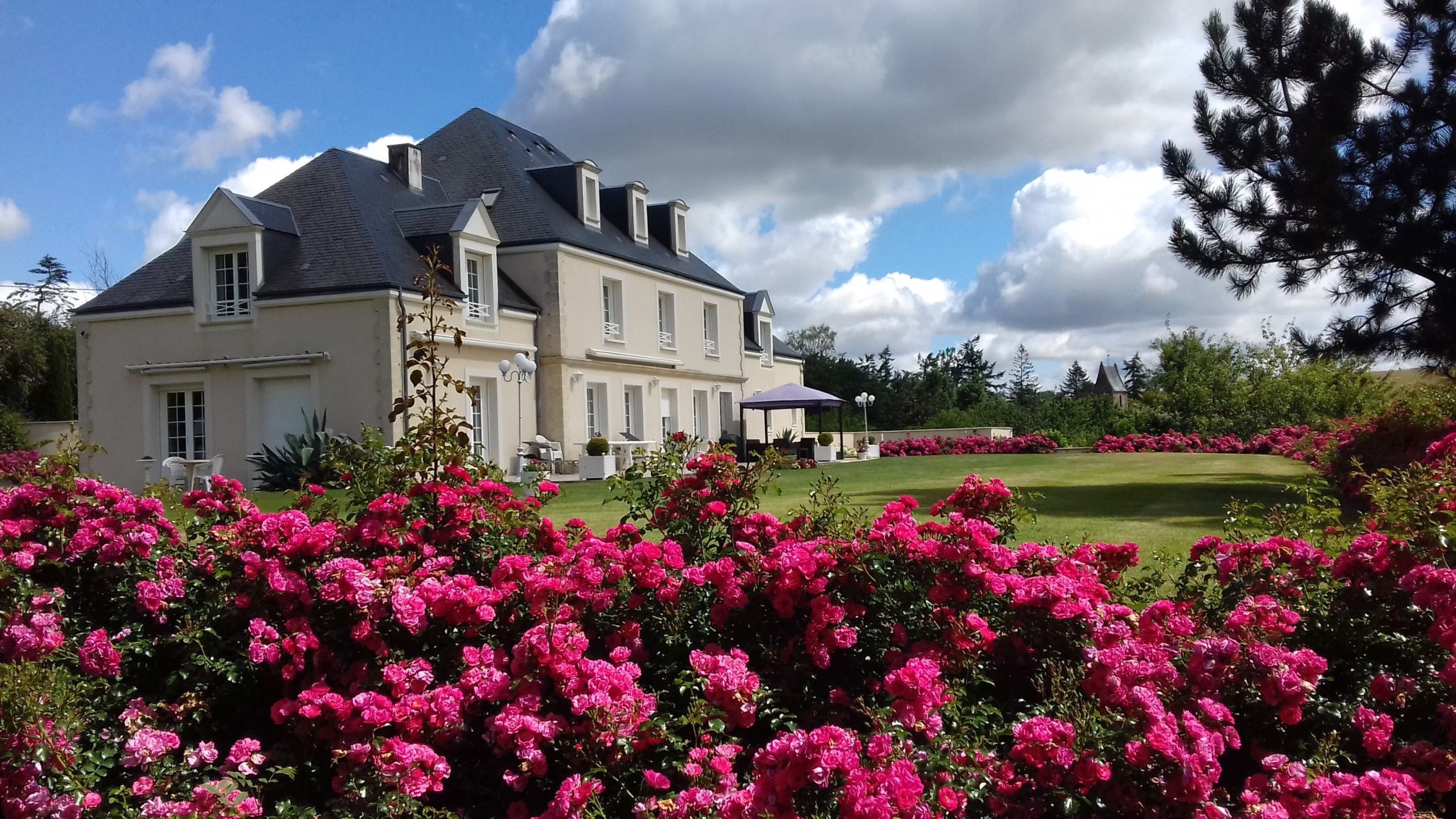 mansion 10 Rooms for sale on VILLERS BOCAGE (14310)