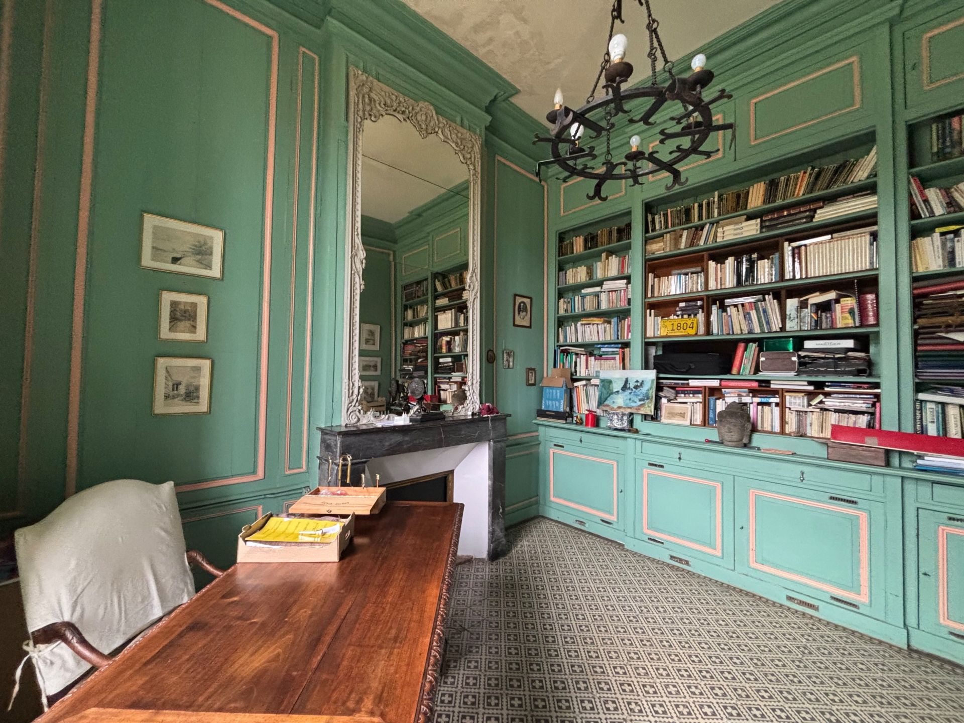 house 16 Rooms for sale on ST LO (50000)