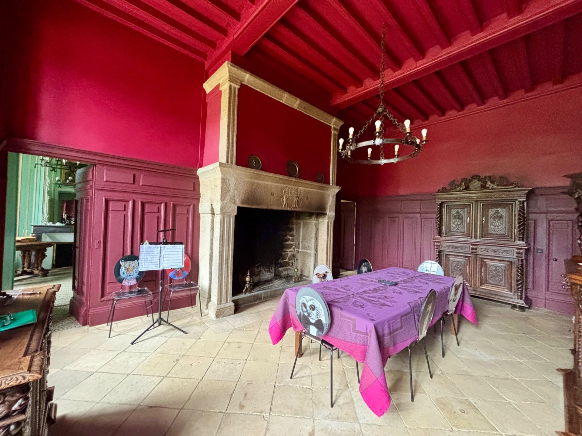 house 16 Rooms for sale on ST LO (50000)