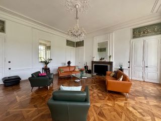 house 16 Rooms for sale on ST LO (50000)