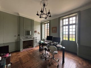 house 16 Rooms for sale on ST LO (50000)