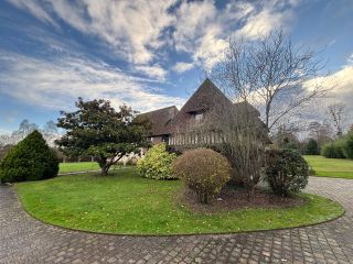 house 13 Rooms for sale on ST ARNOULT (14800)