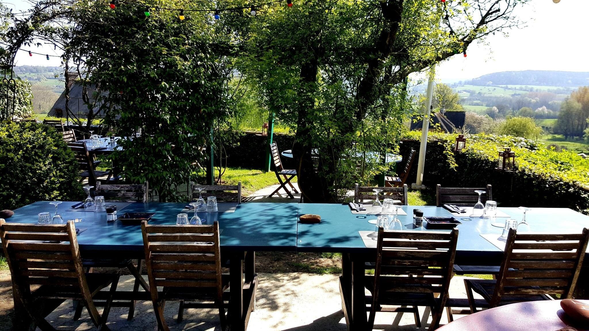 house 9 Rooms for sale on PONT L EVEQUE (14130)