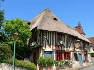 house 9 Rooms for sale on PONT L EVEQUE (14130)