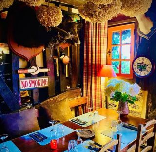 house 9 Rooms for sale on PONT L EVEQUE (14130)