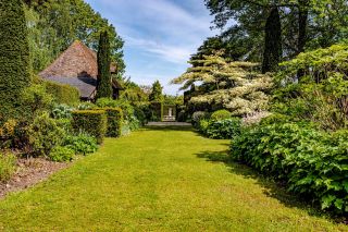 house 40 Rooms for sale on PONT L EVEQUE (14130)