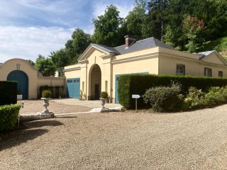 castle 18 Rooms for sale on ST PIERRE DU VAUVRAY (27430)