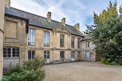 Vente Maison Bayeux 15&nbsp;Pièces 300&nbsp;m²