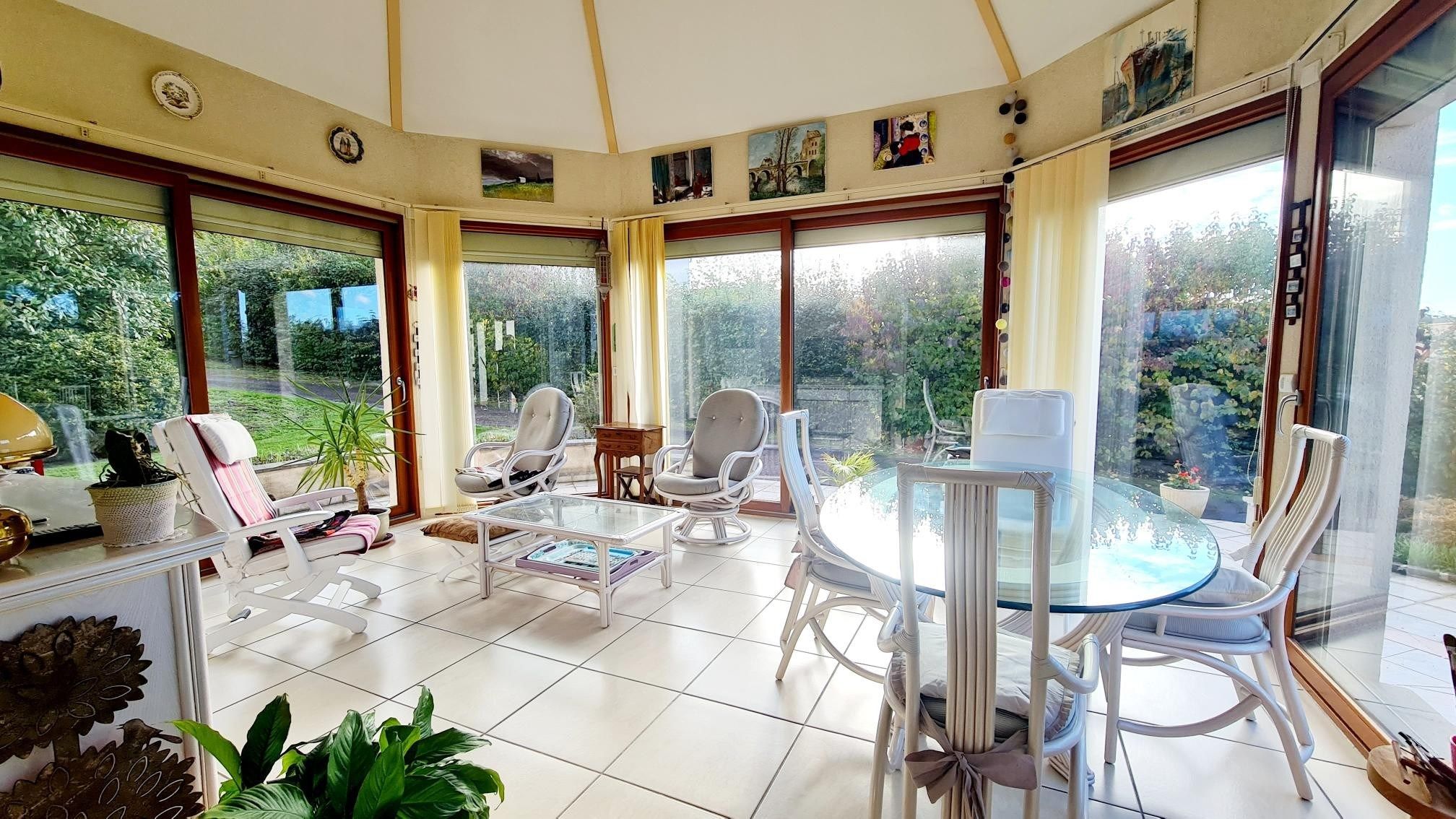 house 8 Rooms for sale on PONT L EVEQUE (14130)