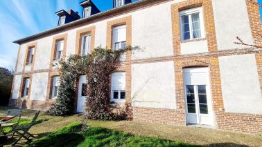 house 8 Rooms for sale on MOYAUX (14590)