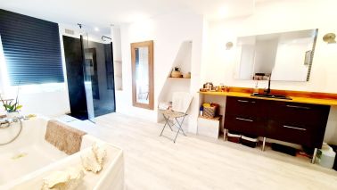 house 8 Rooms for sale on MOYAUX (14590)