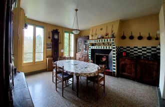 mansion 10 Rooms for sale on BERNAY (27300)