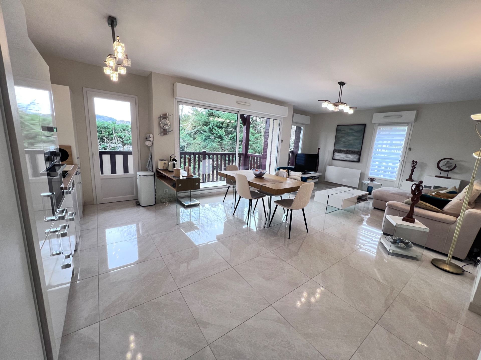 apartment 3 Rooms for seasonal rent on DEAUVILLE (14800)