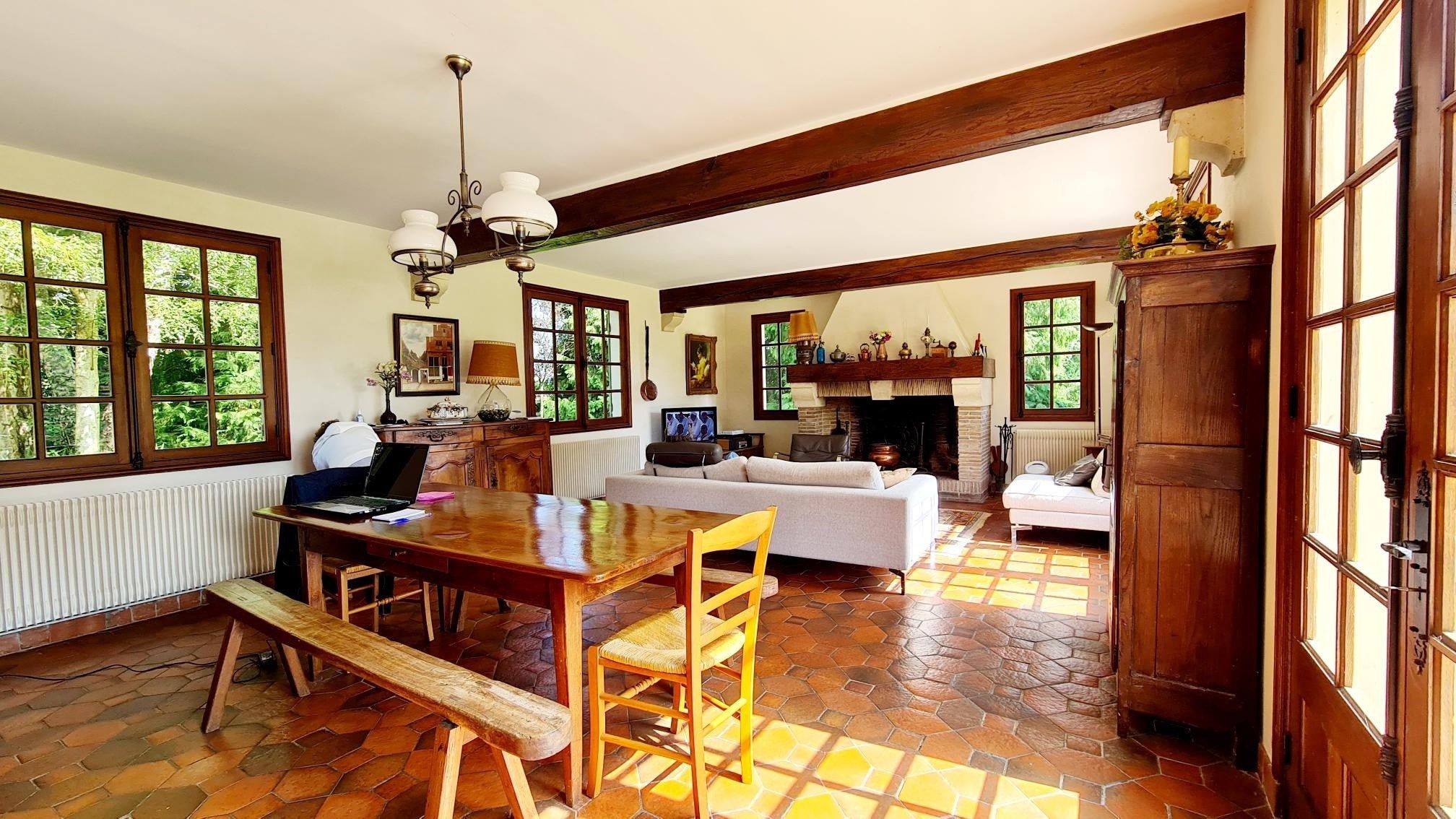 maison 6 Pièces en vente sur PONT L EVEQUE (14130)
