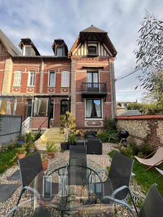 house 7 Rooms for sale on ROUEN (76000)