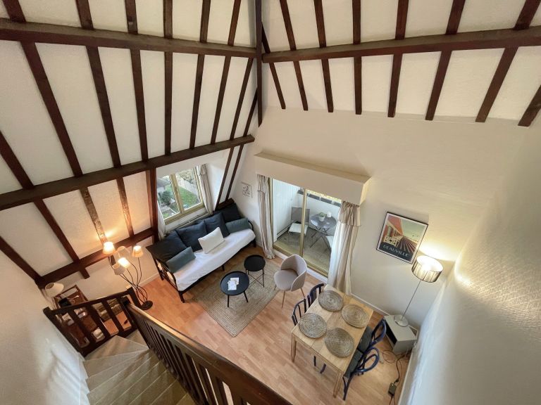 apartment 2 Rooms for rent on DEAUVILLE (14800)