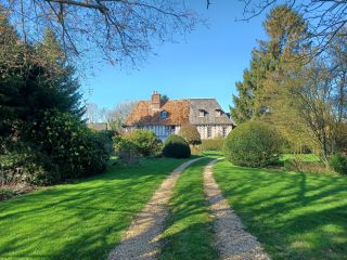 house 5 Rooms for sale on CAPELLE LES GRANDS (27270)