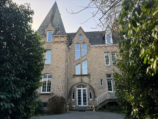 house 12 Rooms for sale on ST HILAIRE DU HARCOUET (50600)